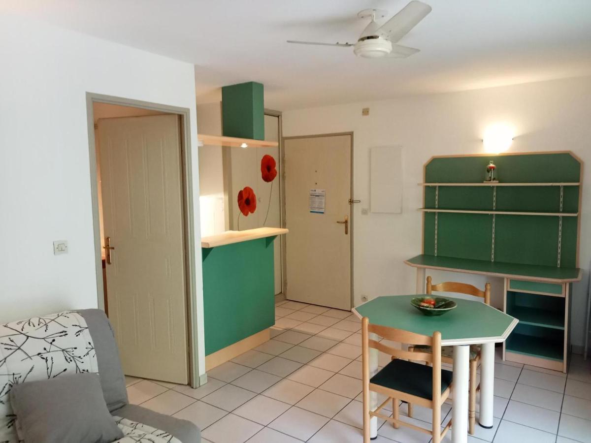 Appartement La Rochelle, 1 pièce, 2 personnes - FR-1-551-25 La Rochelle  Extérieur photo